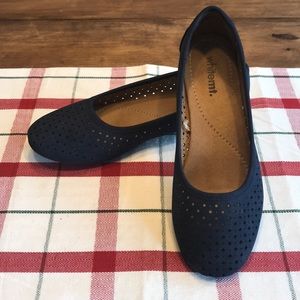 Blue breathable flats